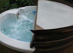 round hot tub cover Beachcomber